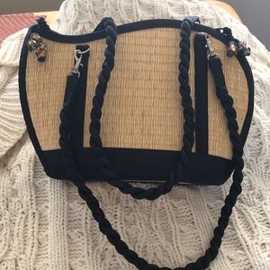 CROSSBODY STRAW BAG